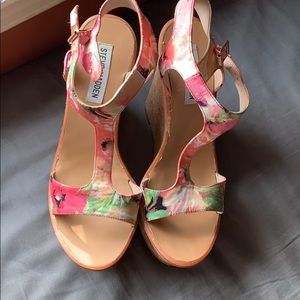 Steve Madden wedges